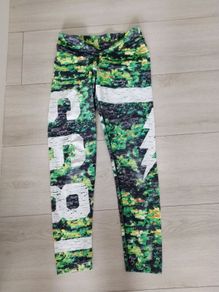 womans Reebok leggings