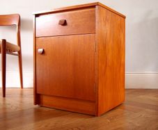 Mid Century Teak Single Bedside Locker / Cabinet 1960s Vintage Retro