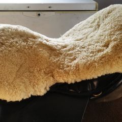 Saddle Sheepskin Seat Cover by Bartle