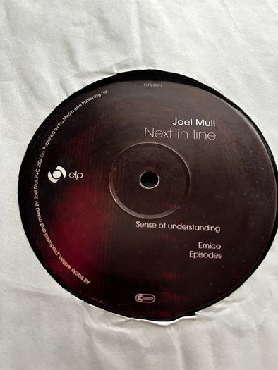 10e each Techno 12" vinyl