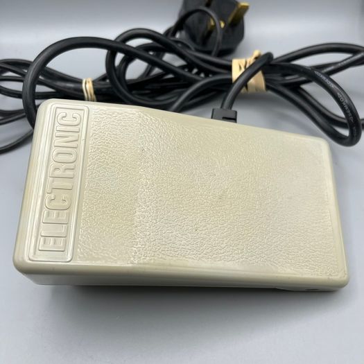Original Toyota Sewing Machine Electronic Foot Pedal & Lead - YC-483 - Tested