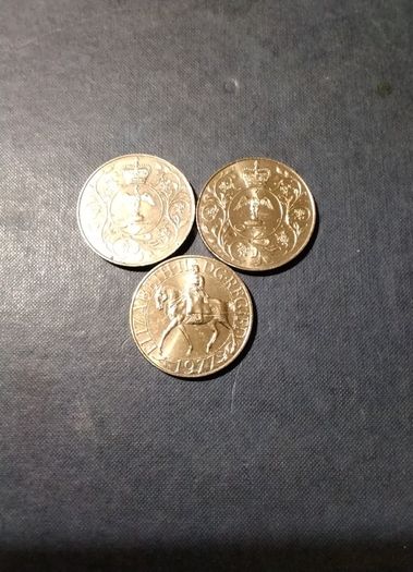 Three   Queen Elizabeth   Crowns