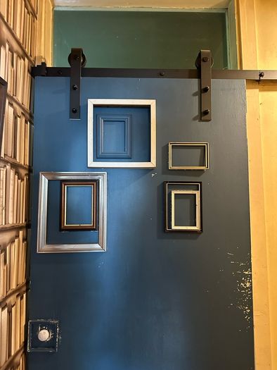 Barn door sliding hinges
