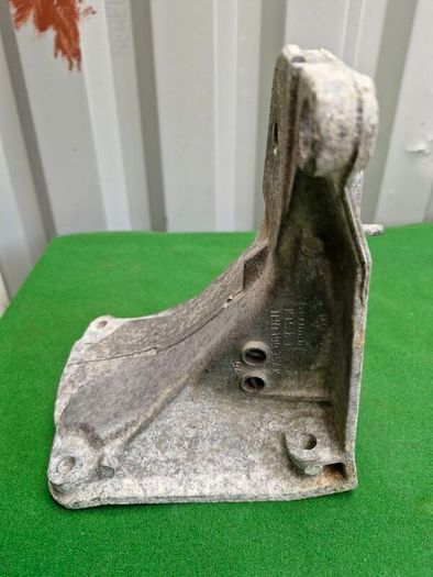 VW Vintage Engine Mounting Bracket.  Golf  Jetta  . Germany  K I S  8-1 IHO 799354K