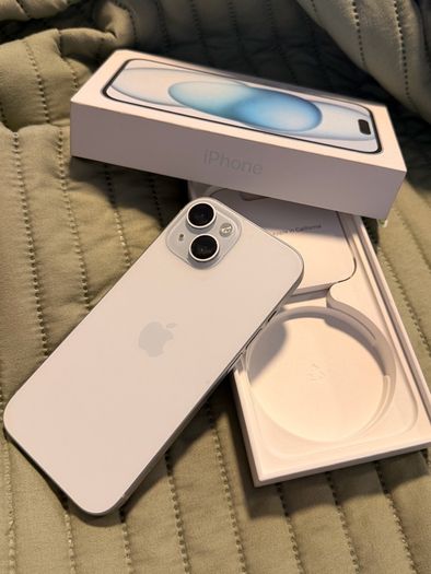 iPhone  15