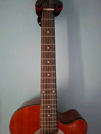 12 string Guitar