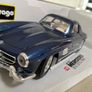 Mercedes  300 SL Gullwing Scale 1/18 Burago Image 5