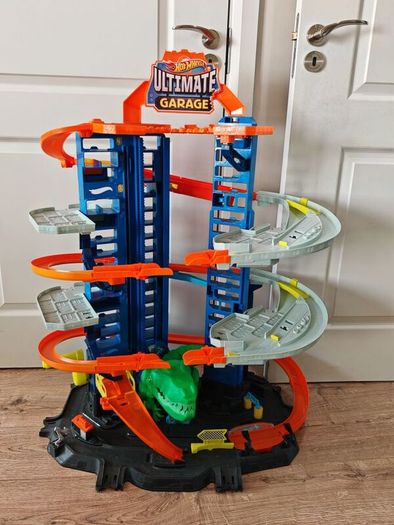 Hot Wheels Ultimate Garage