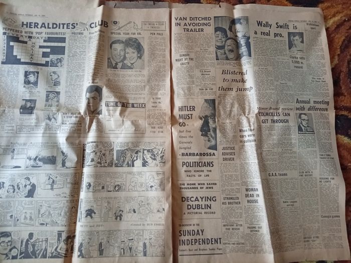 Vintage 1965 Evening Herald. Great for Framing (Showbands, Cinerama, classifieds, Ballyfermot)