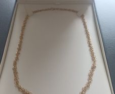 ladies 9ct gold necklace