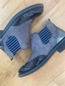 Paul Green ladies ankle boots size 6 grey leather patent