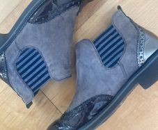 Paul Green ladies ankle boots size 6 grey leather patent