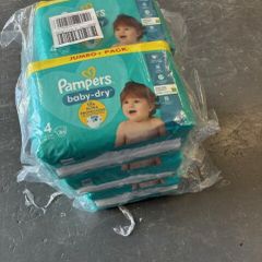 Pampers Jumbo Packs Size 4