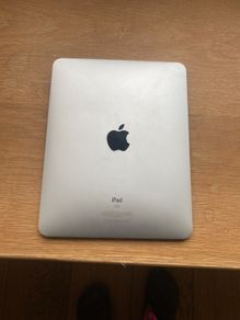 Apple iPad 1st Generation A1219 64GB Vintage Collectible