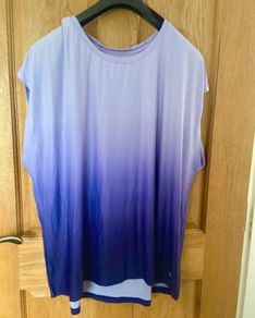 Two tone active top