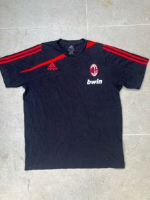 A.C. Milan training top