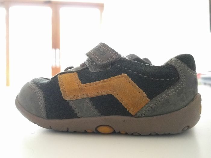 Clarks leather shoes