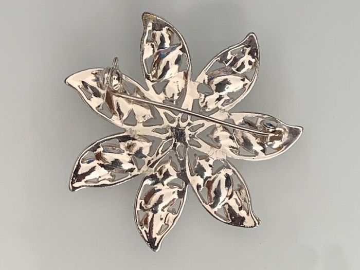 Vintage Brooch