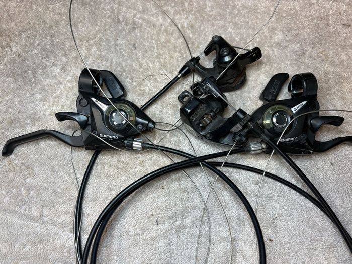 Shimano Shifter set + brake set