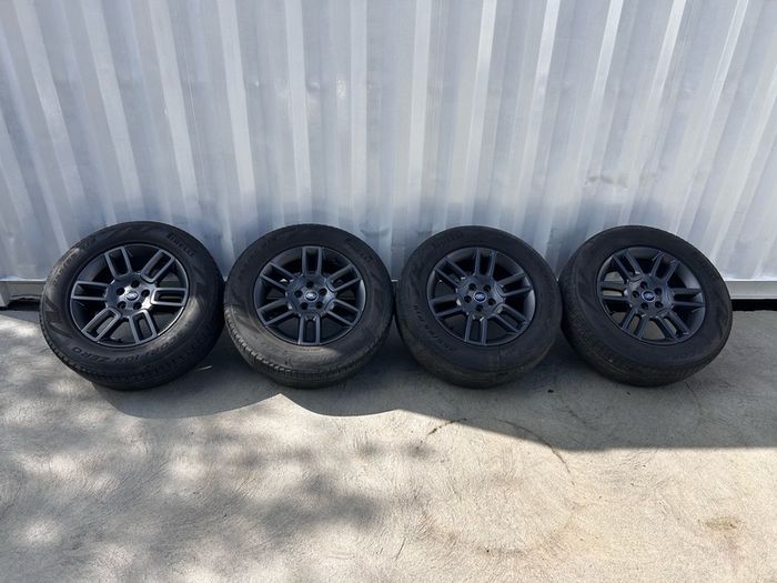 Genuine Land Rover Defender 19" Alloy Wheels
