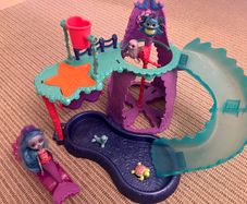 Mattel Enchantimals Royal Ocean Kingdom Ultimate Water Park Playset