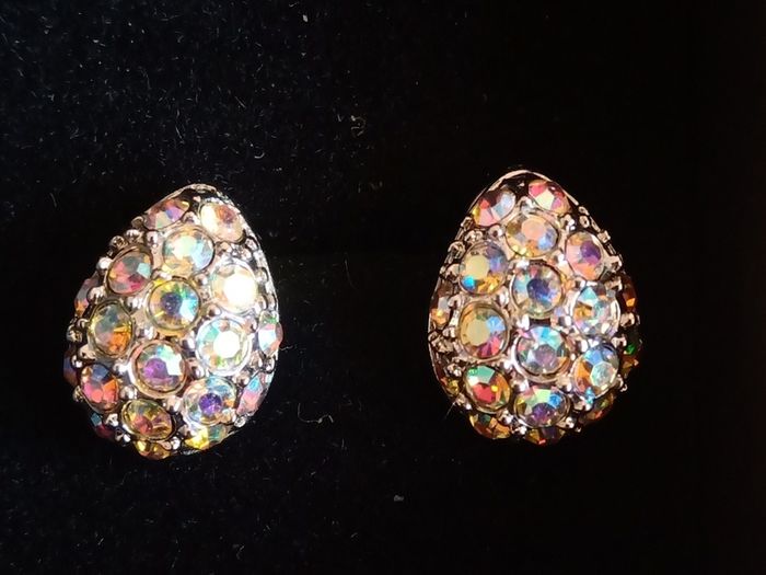 Vintage aurora borealis crystal studs