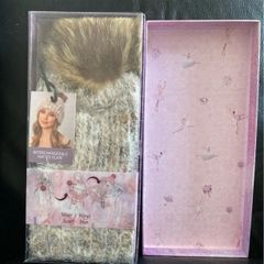 Gift hat/scarf
