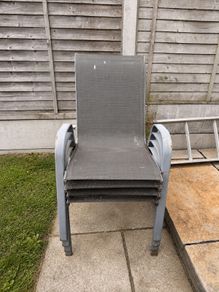 6 Outdoor Garden Chairs (Free to a Good Home)