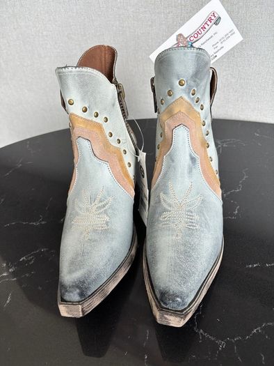 Ladies Cowboy boots