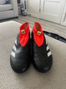 Adidas Predator 24 League Laceless Firm Ground Astro Boots