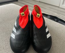 Adidas Predator 24 League Laceless Firm Ground Astro Boots