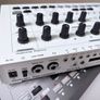 Abstrakt Instruments Avalon Baseline - White Image 2