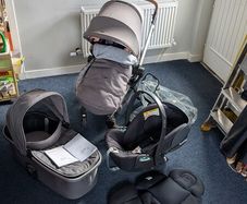 Joolz Hub travel system with Cybex Cloud infant car seat