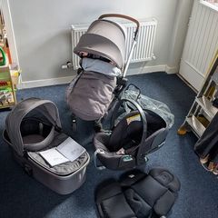 Joolz Hub travel system with Cybex Cloud infant car seat