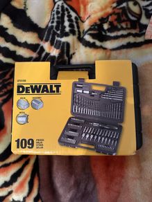 Dewalt dt0109 screwdriver and drill set