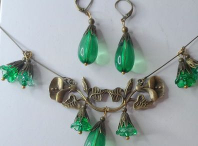 Art Deco Style Green Flora Bead Statement Necklace & Earrings