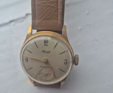 vintage Kienzle antimagnetic mens mechanical wristwatch. CIRCAC1950S