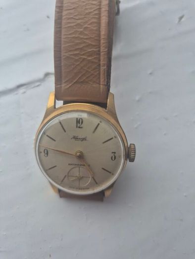 vintage Kienzle antimagnetic mens mechanical wristwatch. CIRCAC1950S