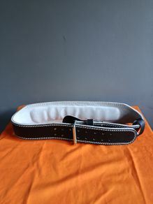 Weightlifting belt