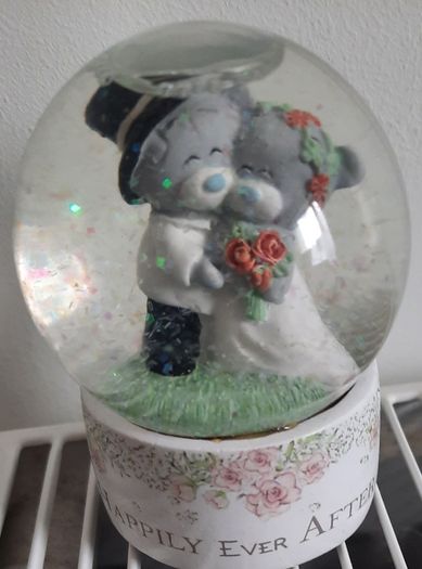 Brand new Me to You snow globe
