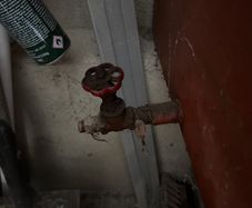 Metal oil tank