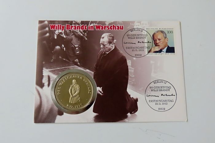 Willy Brandt in Warsaw Ghetto 1970 Poland coin-medal stamp cover