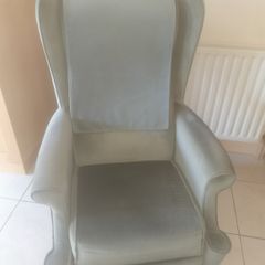 Orthopedic fireside chair