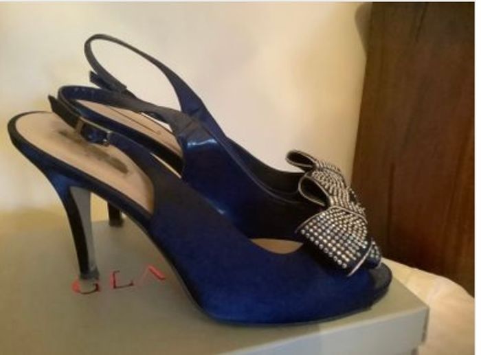 Glamour Navy Heels
