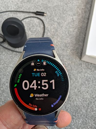 Samsung Galaxy Watch7 with 2 straps