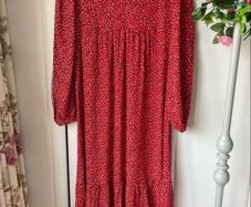 Bnwt red vneck long tiered dress size 12 long sleeves