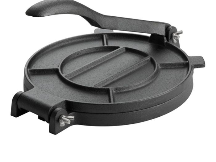 Cast iron tortilla press
