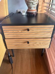 2 bedside tables