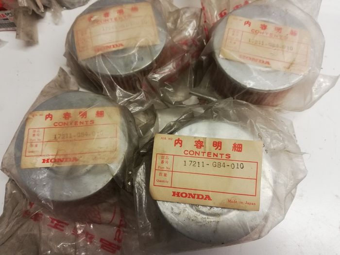 Genuine Honda C 50 70 90 Air filter cub Brand new