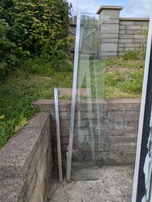 Shower screen